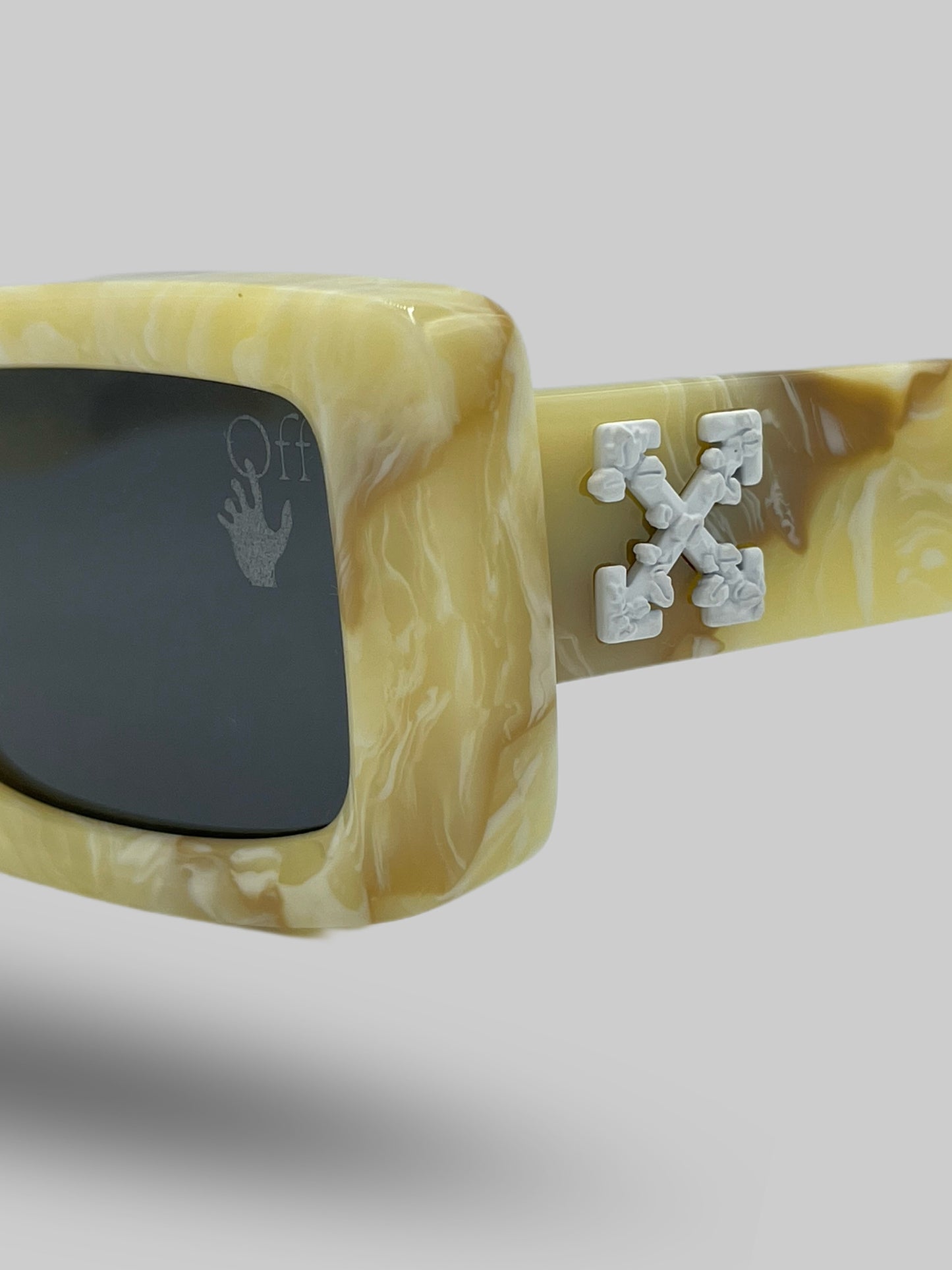 OFF-WHITE Athur Square Frame Sunglasses Yellow Marble